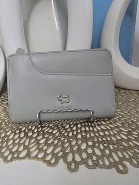RADLEY London Light Gray Leather Wallet
